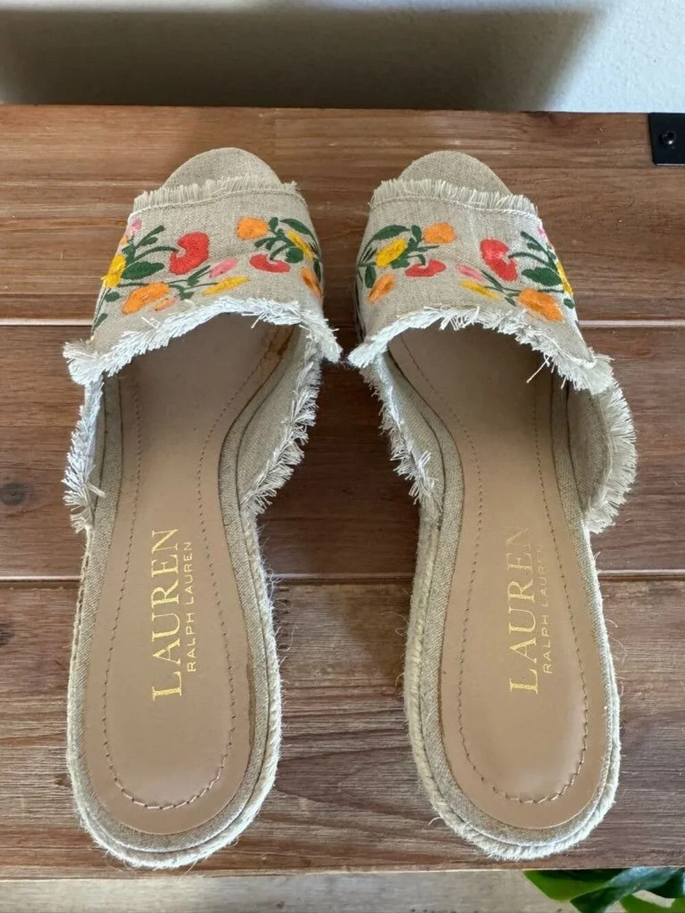Ralph Lauren Carlynda Beige Embroidered Floral Open Toe Espadrille Wedge Size 6